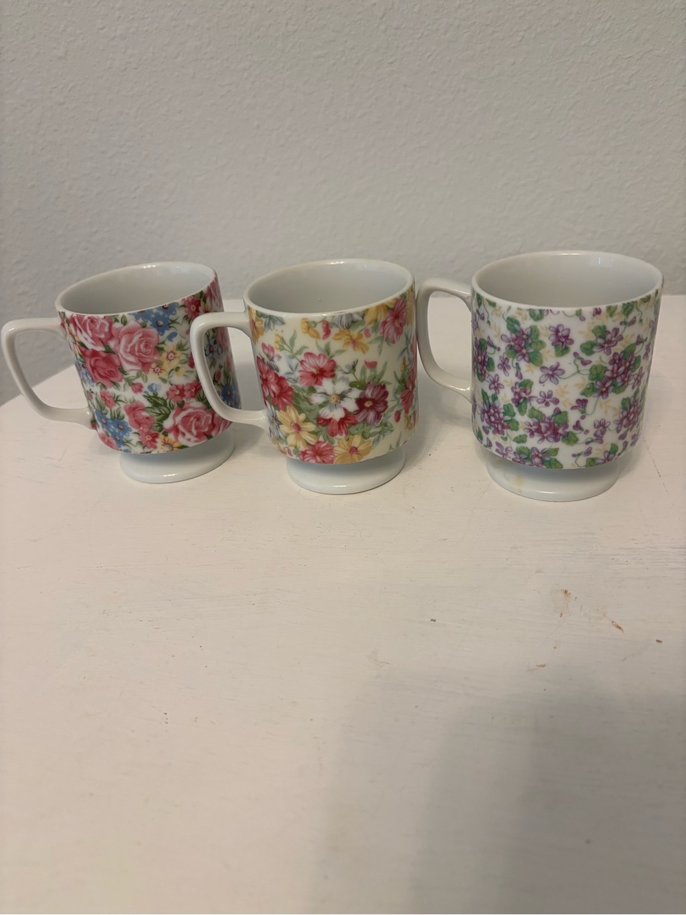 Vintage 3 Ceramic Floral Purple Pink Yellow Green Chintz Footed Cups Mugs 3.5”